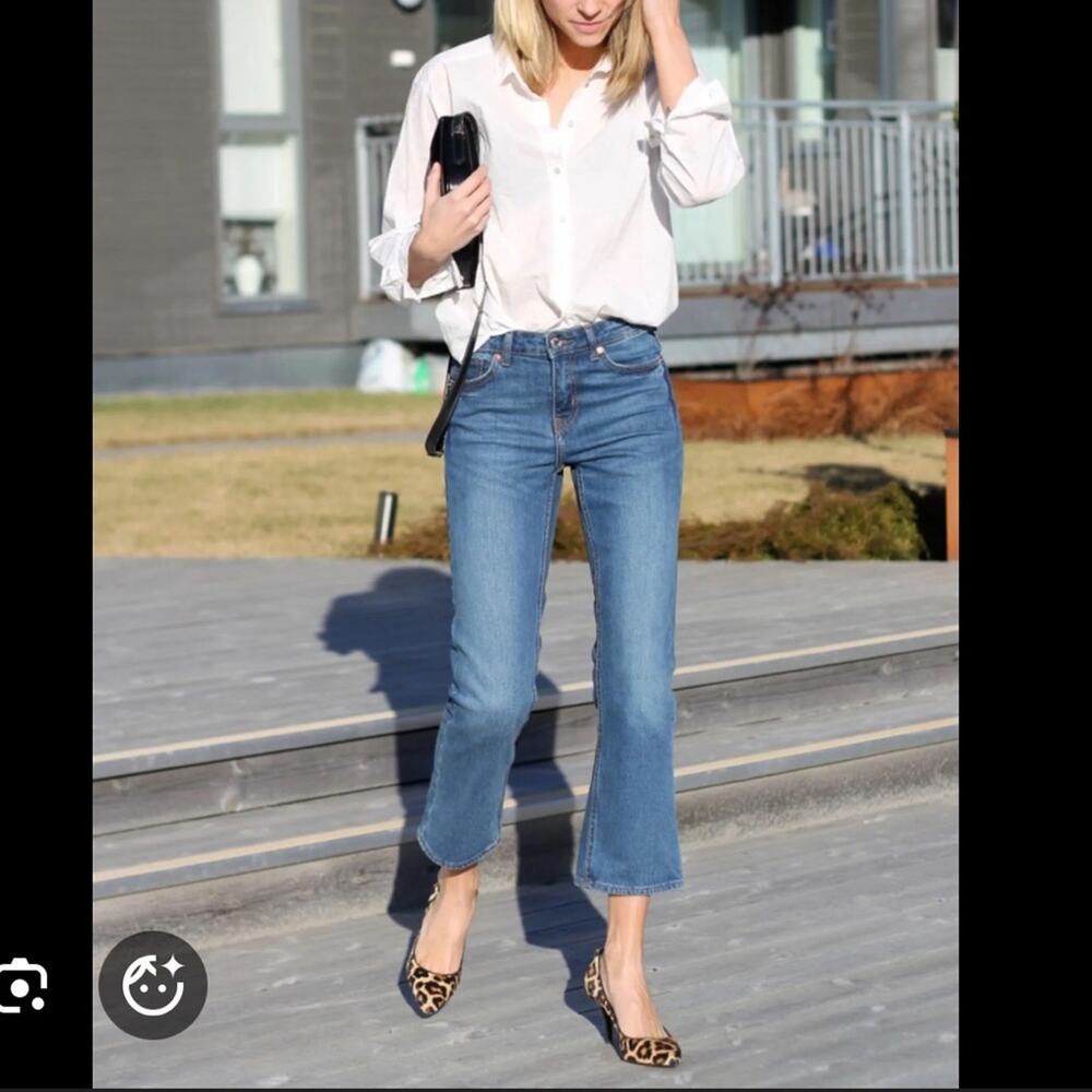 Boden Cropped Flare Jeans Size 10